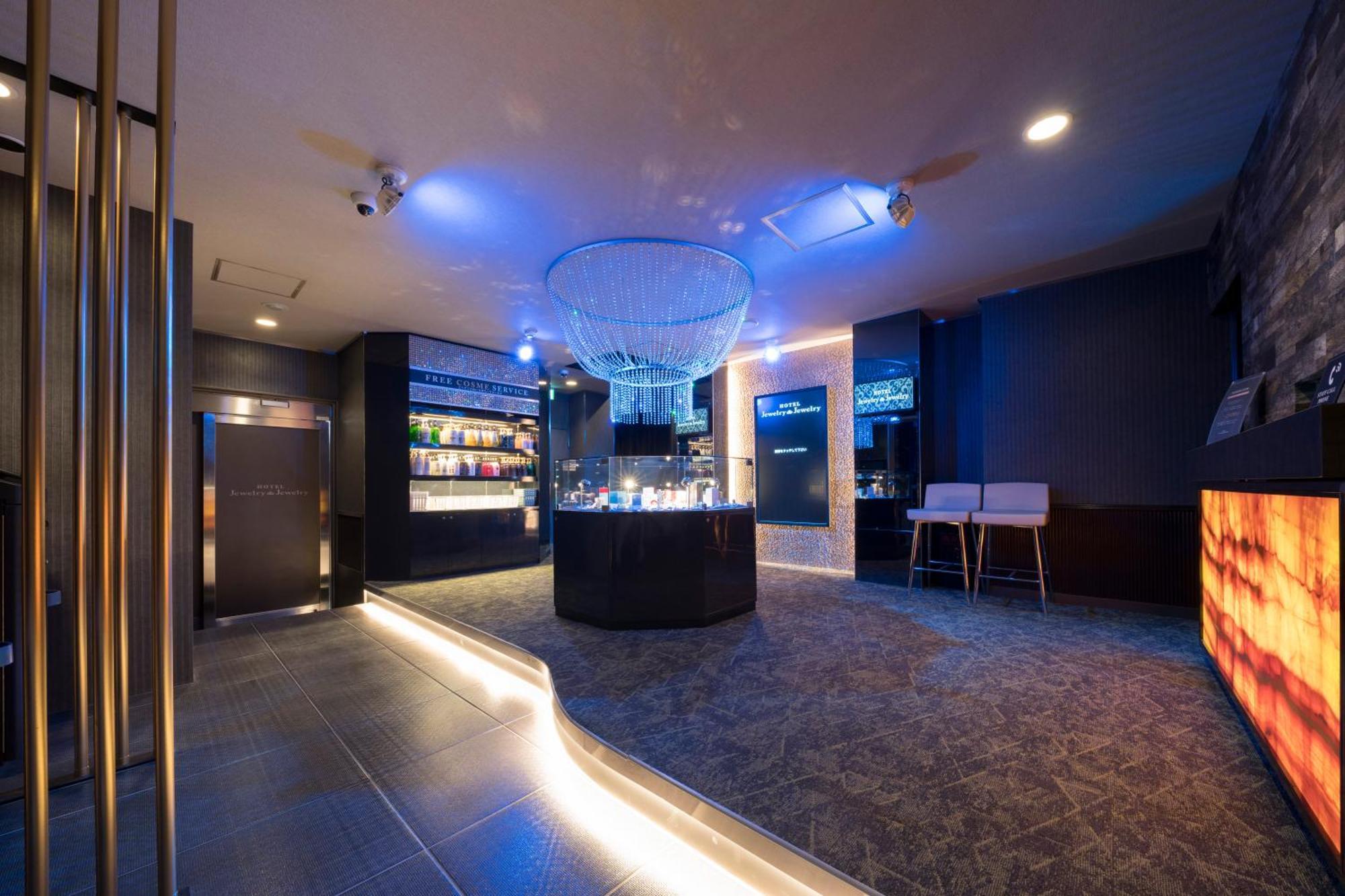 ホテル ジュエリージュエリー 十三 (Adults Only) Osaka Exterior photo